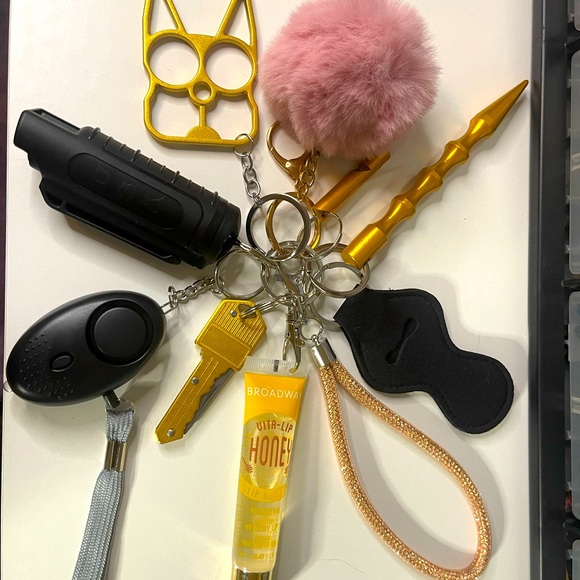 Champagne Bling Gold Self Defense Keychain - Picture 4 of 4